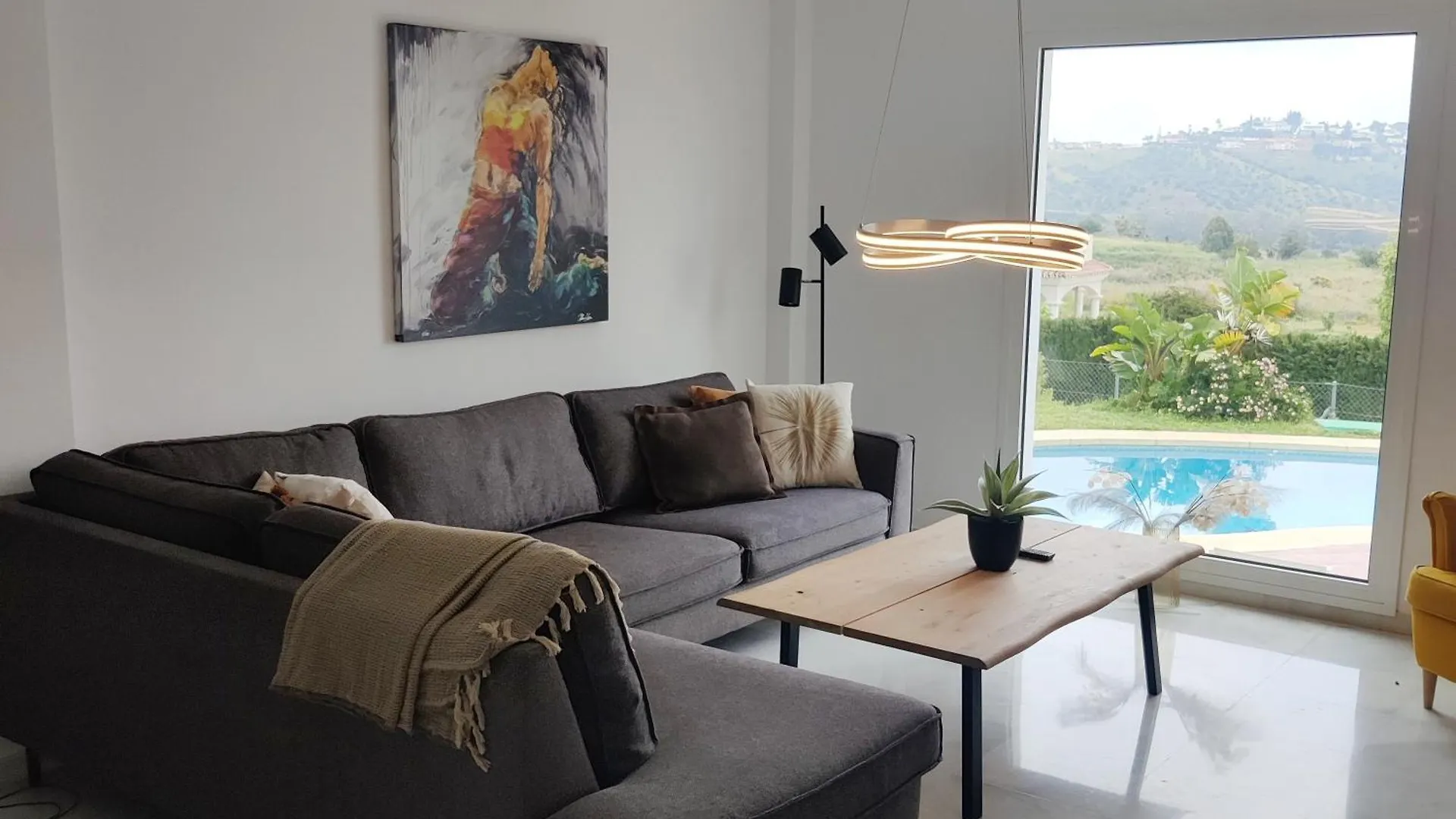 Charming Mansion - Pool - Patio - 5 Bedrooms Santa Fe de los Boliches Spanien